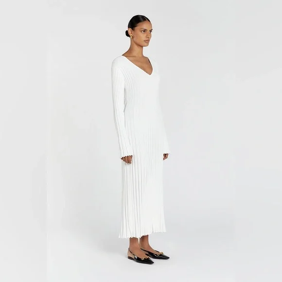 DISSH Ivory Knit Dress - Picture 2 of 7